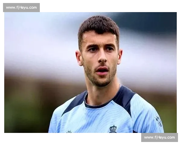 霍安 - 加西亚：巴萨新防线的沉默领袖