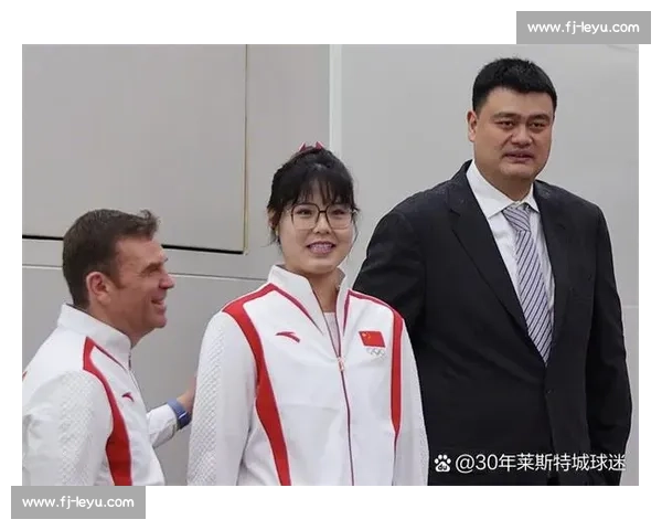 瓜迪奥拉爱女瓦伦蒂娜惊艳世俱杯 温情同框引球迷热议