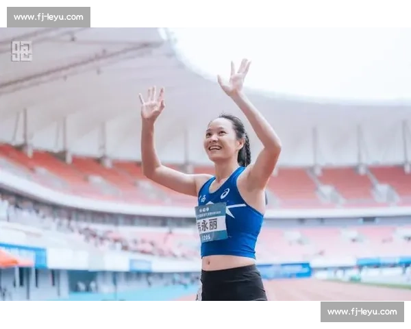 韦永丽逆风雨中 11 秒 57 夺冠 33 岁老将续写短跑传奇