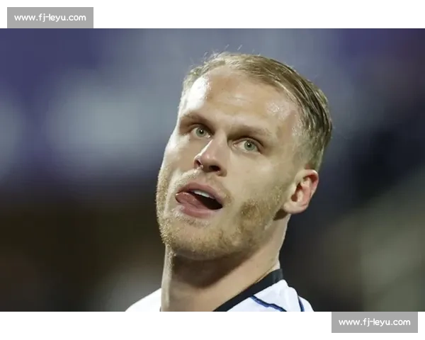 贝林厄姆 22 岁生日，女友晒甜蜜瞬间：舞伴与星光的双重闪耀