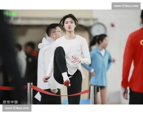 陈佳敏 13 秒 30 赛季最佳夺冠 夏思凝 0.007 秒憾负新人吴安琪摘铜